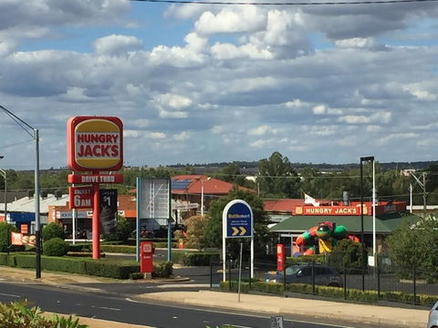 Across Country Motel And Serviced Apartments - Kingaroy Accommodation 3