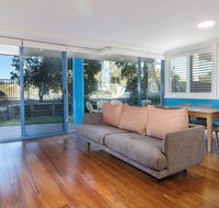 Across the road from the beach - Kingaroy Accommodation