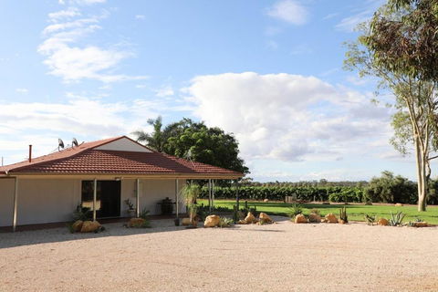 Dreamy Abode - Vineyard Retreat - Kingaroy Accommodation 0
