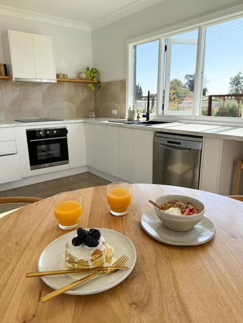 Dreamy Staiz - Riverland Abode - Kingaroy Accommodation 1