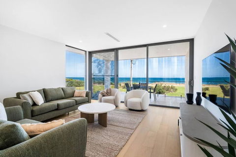 Driftwood Port Noarlunga South - Kingaroy Accommodation 0