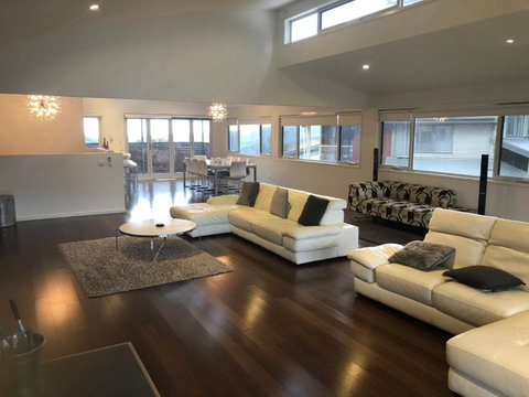 Eagles Nest - Kingaroy Accommodation 0