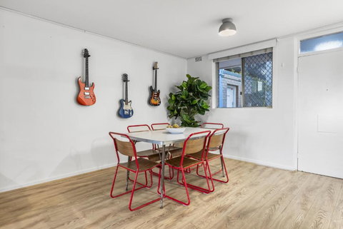 EAST4 - Vintage Vibes East Freo 2B 1BA - Kingaroy Accommodation 4