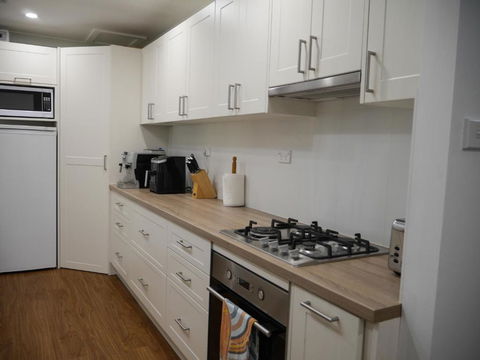 Easy Life In Picton - Kingaroy Accommodation 0