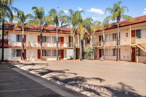 Econo Lodge Griffith Motor Inn - Kingaroy Accommodation 2