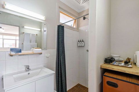 Econo Lodge Port Augusta - Kingaroy Accommodation 3