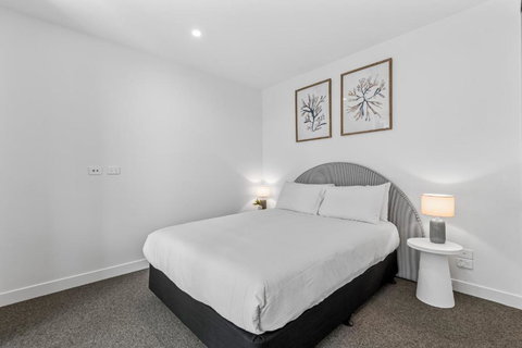 Elegant 1-Bed By Shops With Rooftop Swimming Pool - Kingaroy Accommodation 1