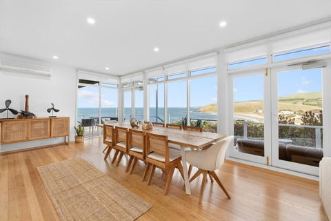 Elevated Coastal Retreat - Kingaroy Accommodation 0