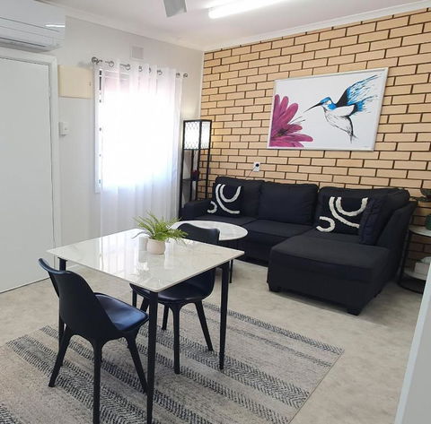 Elliston Apartments - Kingaroy Accommodation 4