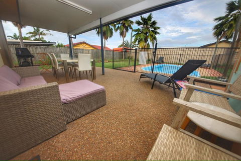 Entire Family Home With Private Pool - Kingaroy Accommodation 1