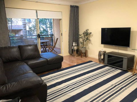 Escape To Strathfield For 8 Guests - Kingaroy Accommodation 0
