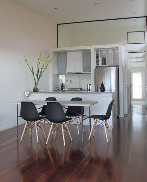 Escape@villamanta Long+short Stays Geelong CBD - Kingaroy Accommodation 3