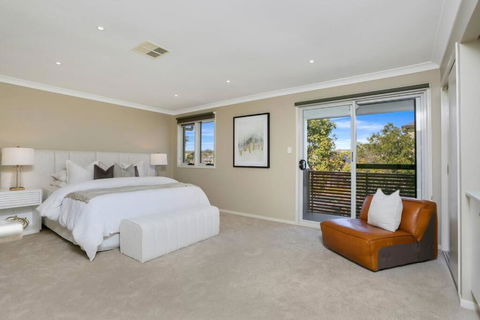 Entire Home In Park Central - Family-Friendly Getaway - Walk To Parks, Shops And Transport In Macarthur - Kingaroy Accommodation 1