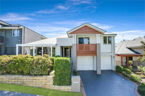 Entire Home In Park Central - Family-Friendly Getaway - Walk To Parks, Shops And Transport In Macarthur - Kingaroy Accommodation 0