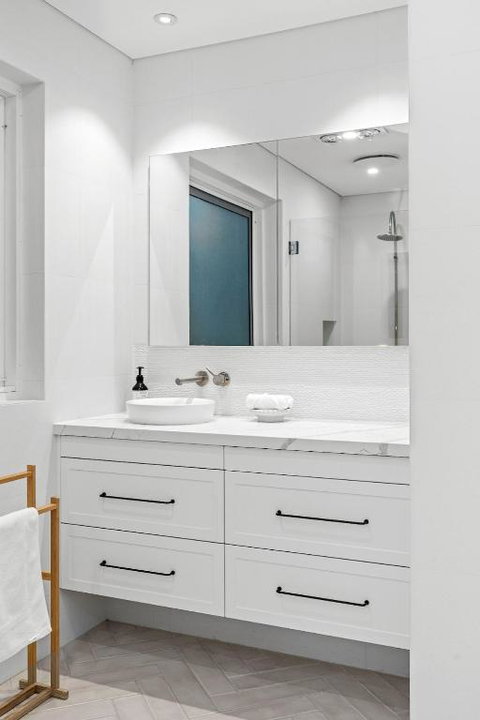 Exquisite Oasis Family Retreat - Kingaroy Accommodation 1