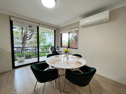 Fabulous 2 Bedroom Apartment, Secured Free Parking - Kingaroy Accommodation 3