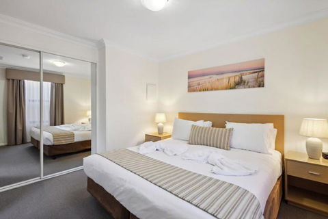 Fabulous Apt In Northbridge With Pool & WiFi - Kingaroy Accommodation 2
