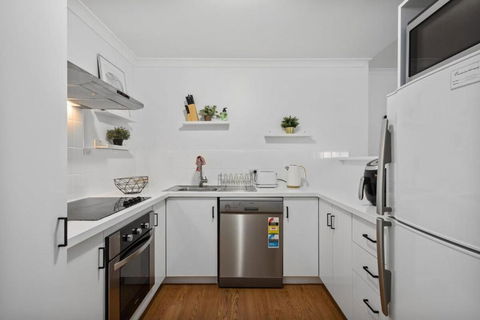 Family Apartment Close To Perth City - Kingaroy Accommodation 4