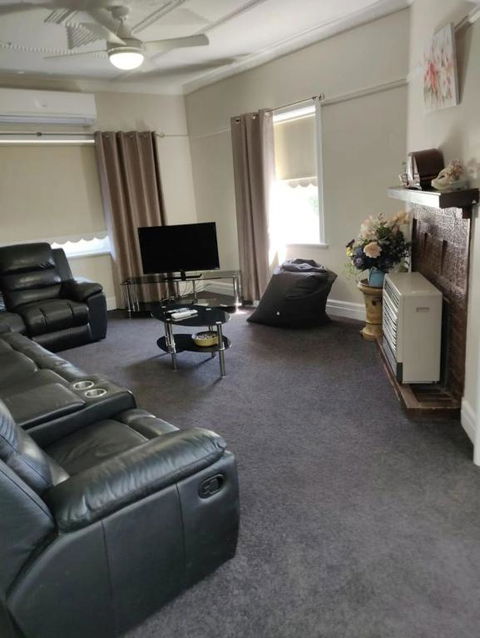 Farm Stay On The Valley - Kingaroy Accommodation 3