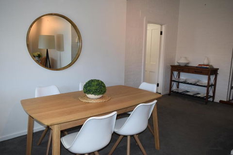 Fitzroy House - Federation Charm Near Town Centre - Kingaroy Accommodation 3