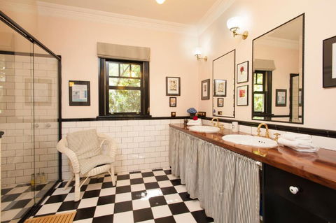 Fern Falls Cottages - Garden Cottage - Kingaroy Accommodation 4