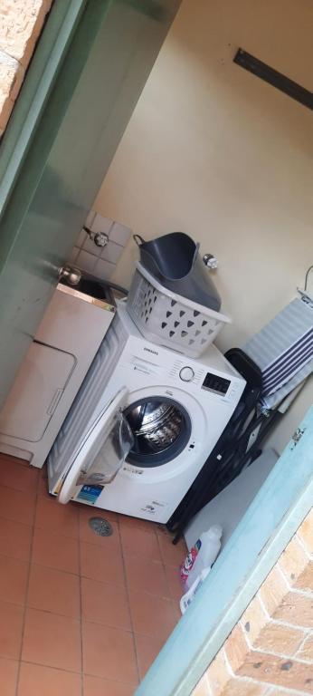 FRENCH HOUSE - Kingaroy Accommodation 4