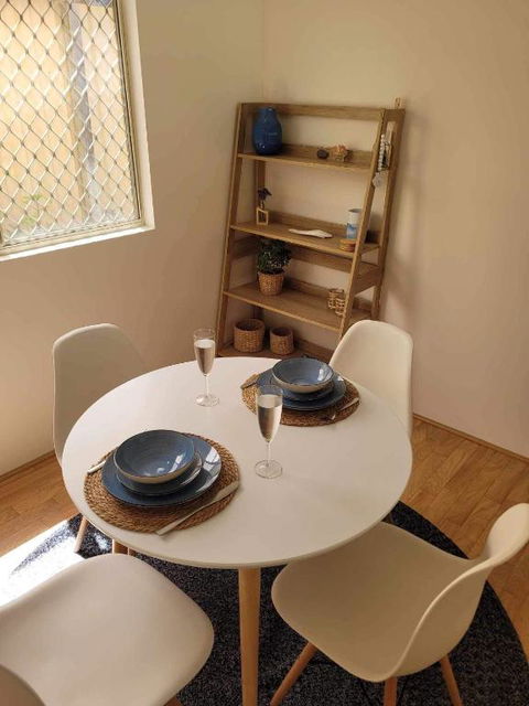 G&R Beach Cottage - Kingaroy Accommodation 3