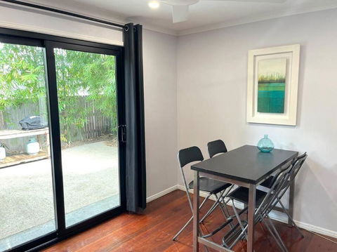 Gabba Central Lofthouse Sleeps5 Pets - Kingaroy Accommodation 2