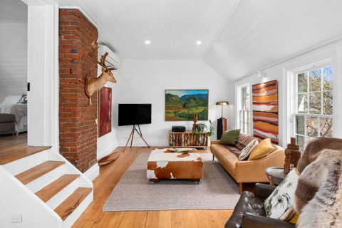 Gable House Geelong - Kingaroy Accommodation 2