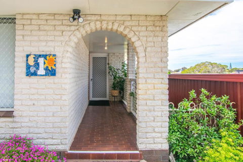 Gairdner Cottage - Something A Bit Different! - Kingaroy Accommodation 1