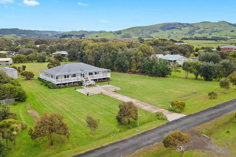 Galbraith Beach Studios - Studio 3 - Kingaroy Accommodation 2