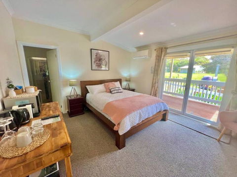 Galbraith Beach Studios - Studio 3 - Kingaroy Accommodation 3