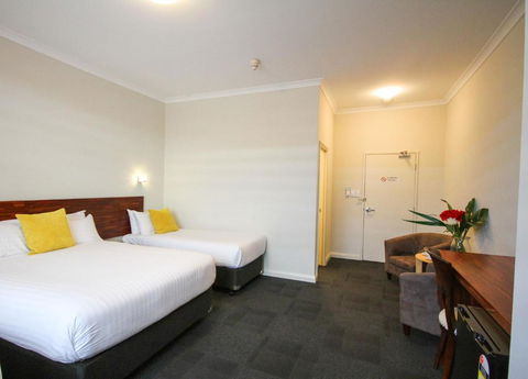 Gallery Hotel - Kingaroy Accommodation 2