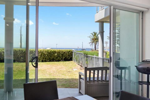 Gallery 4 145 Hindmarsh Road Victor Harbor - BYO Linen - Kingaroy Accommodation 1