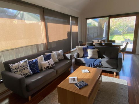GALWAY COTTAGE - Kingaroy Accommodation 0