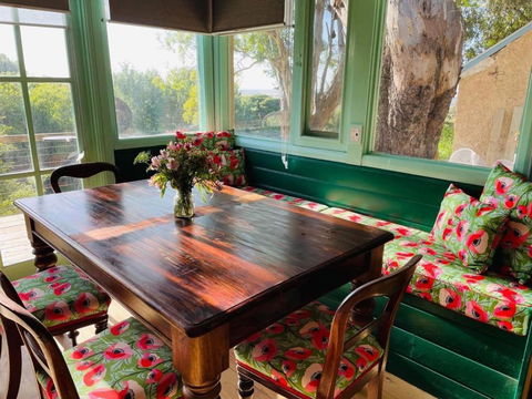 Galway Cottage - Kingaroy Accommodation 3