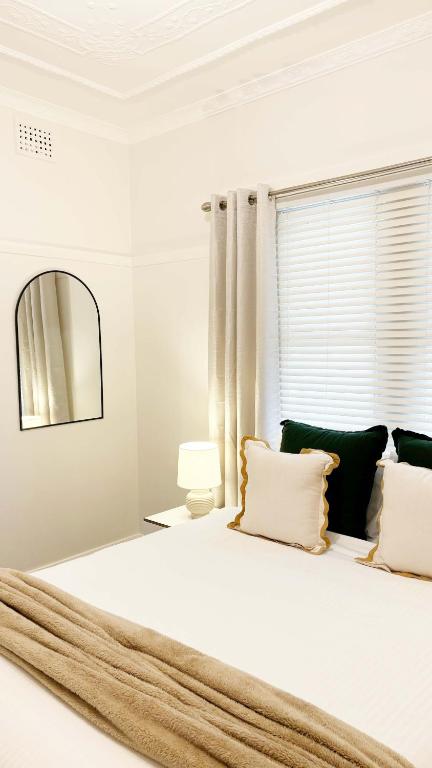 Gardiner Cottage - Stylish & Elegant, Walk To CBD - Kingaroy Accommodation 2