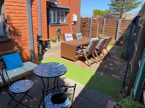 Garland Grove - Kingaroy Accommodation 3