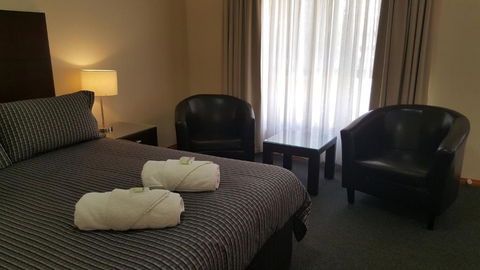 Gateway Motor Inn - Self Check-In - Kingaroy Accommodation 4