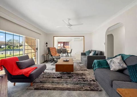 Geoff And Mary S - Kingaroy Accommodation 3