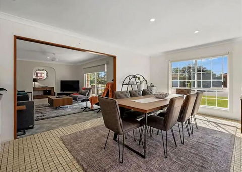 Geoff And Mary S - Kingaroy Accommodation 4