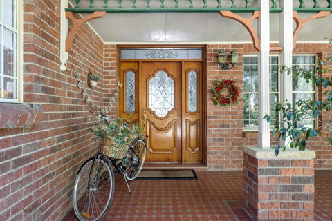 George On George - Perfect Country Getaway In The Heart Of Berry - Kingaroy Accommodation 2