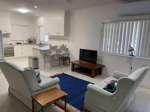 Georgina Townhouse - Kingaroy Accommodation 1