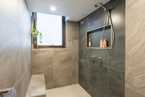 Getaway On Surf - Ground Floor Apartment - Family Friendly 100m From The Beach - Kingaroy Accommodation 4