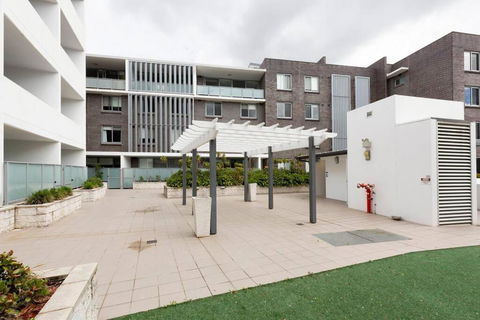 GLAD1 - Monash Rd - Gladesville - Kingaroy Accommodation 1