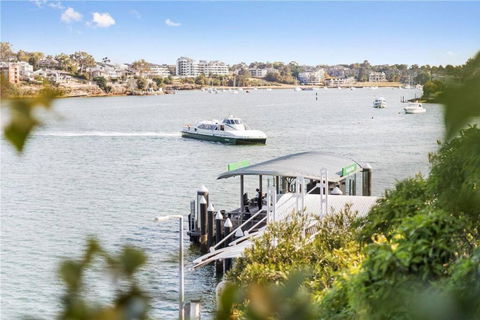 GLAD1 - Monash Rd - Gladesville - Kingaroy Accommodation 3