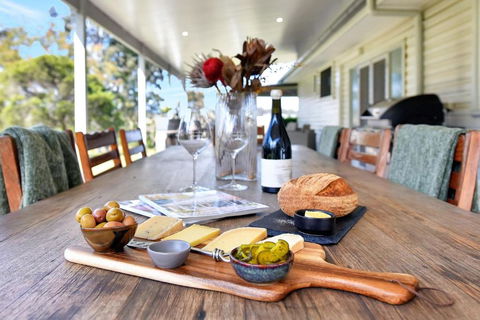 Glandore Vineyard Homestead. Home To A Onsite Cellar Door - Kingaroy Accommodation 2