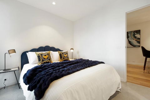 Glitz & GlamourHeart Of Southbank2 Car Parks - Kingaroy Accommodation 4