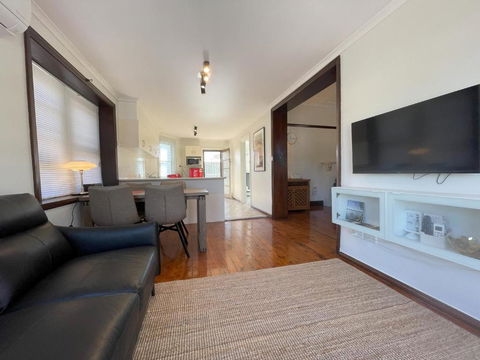Globe Apartments - Kingaroy Accommodation 3