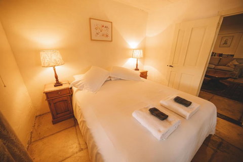 Goat Square Cottages - Kingaroy Accommodation 2